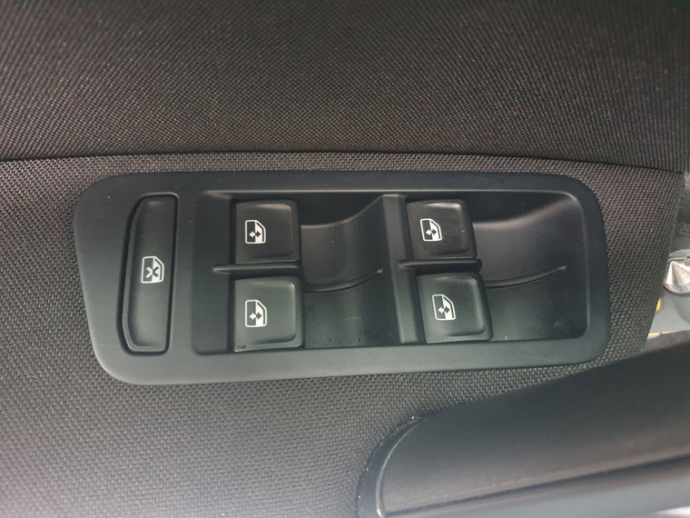 Vehicle Image 40