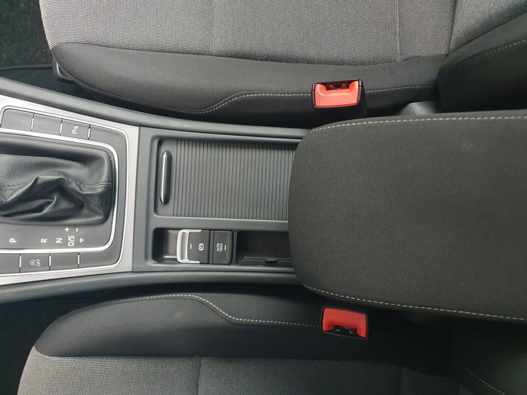 Vehicle Image 42