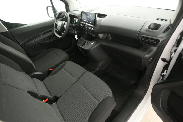 Vehicle Image 22