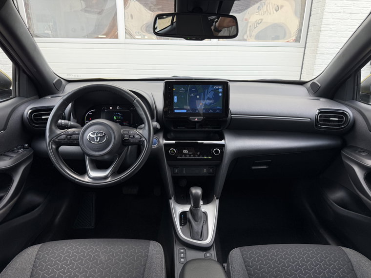 Vehicle Image 11