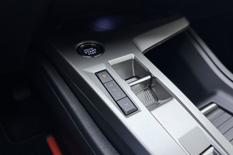 Vehicle Image 22
