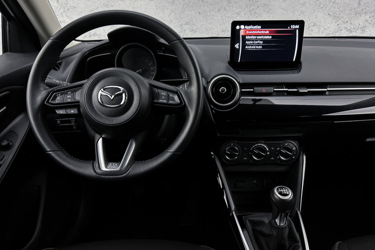 Vehicle Image 12