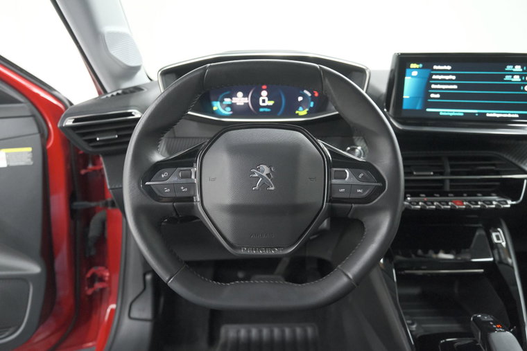 Vehicle Image 25