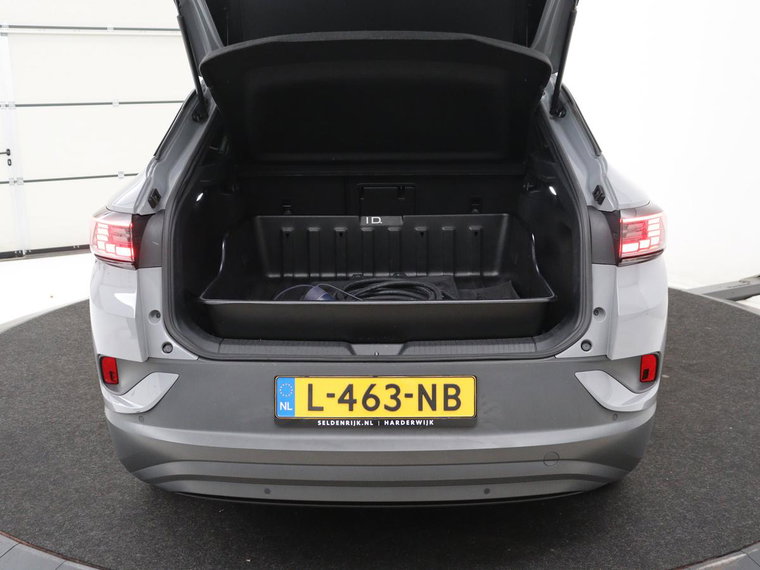 Vehicle Image 36