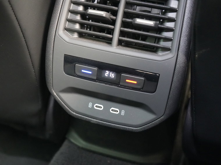 Vehicle Image 41