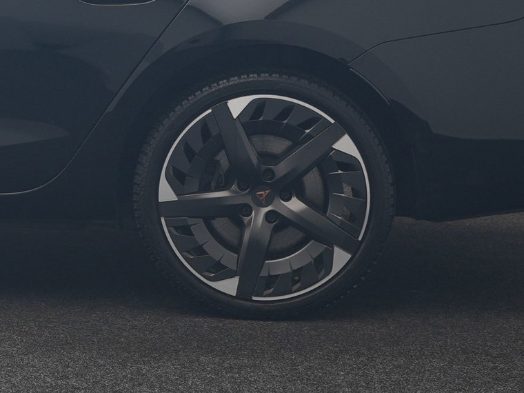 Vehicle Image 48