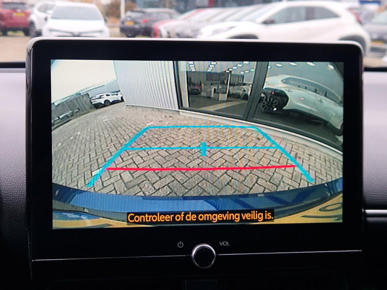 Vehicle Image 21