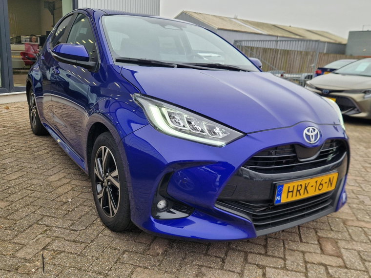 Vehicle Image 6