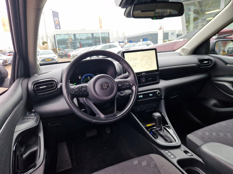 Vehicle Image 11