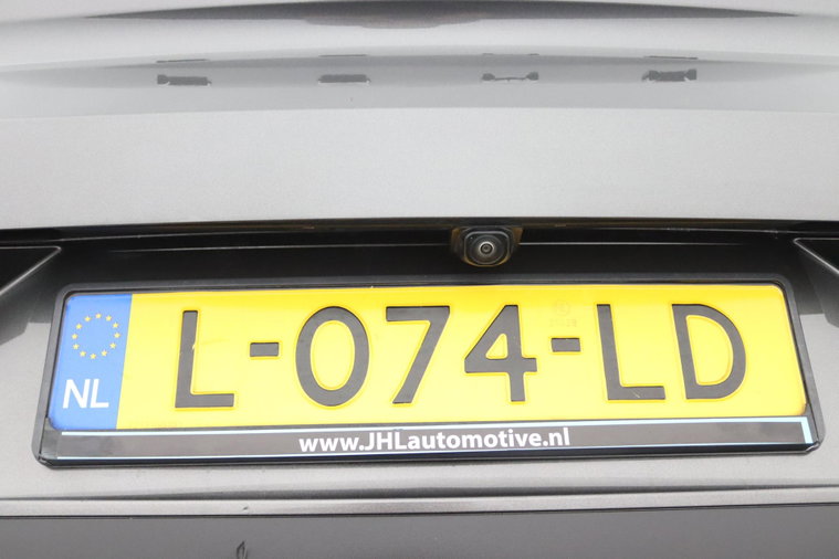Vehicle Image 38
