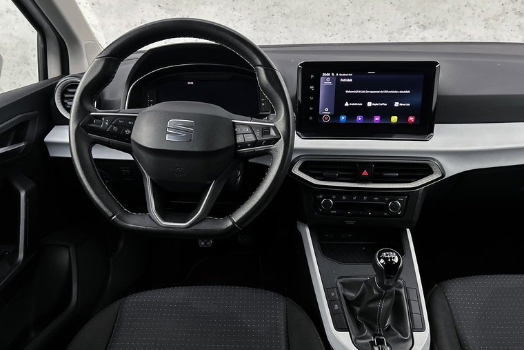Vehicle Image 12