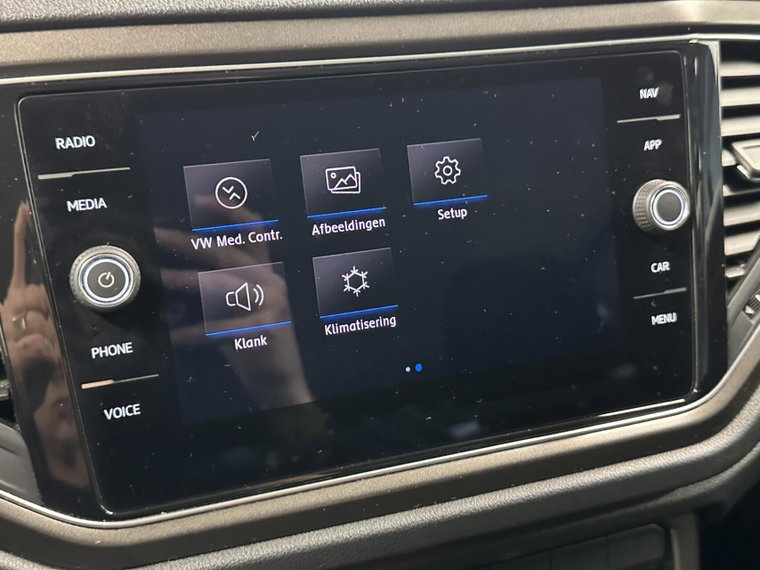 Vehicle Image 40