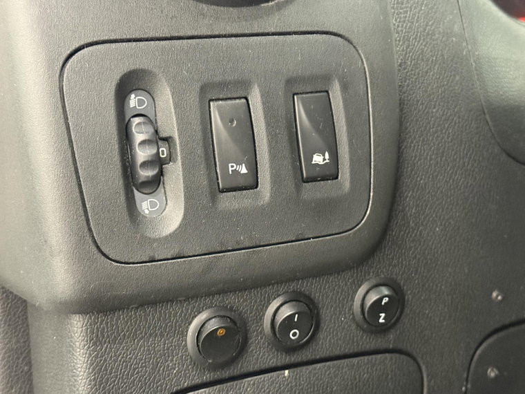 Vehicle Image 17