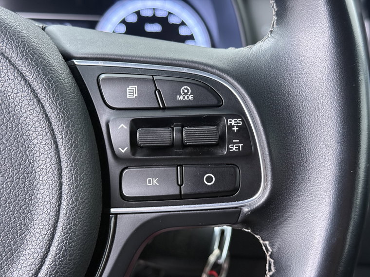 Vehicle Image 28