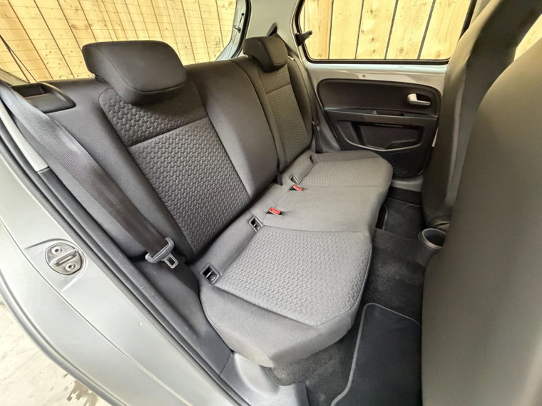 Vehicle Image 36