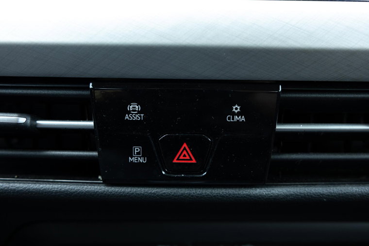 Vehicle Image 37