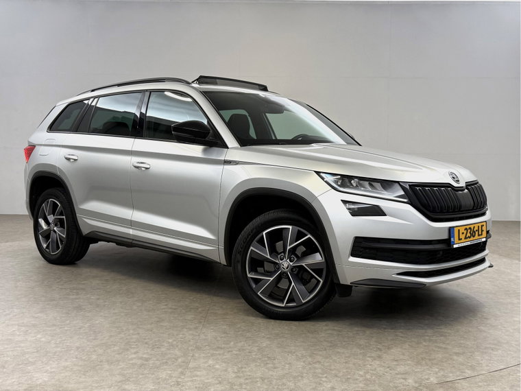 Vehicle Image 6