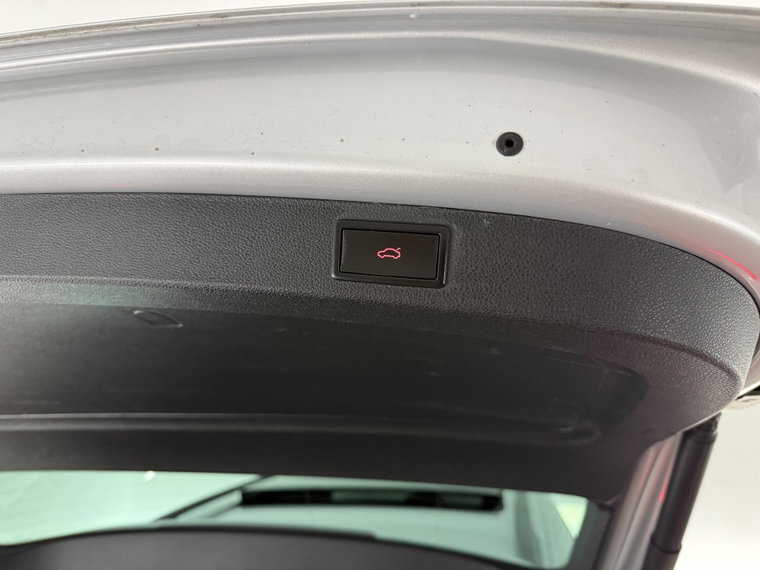 Vehicle Image 45