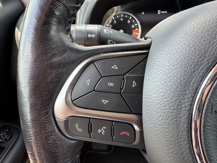 Vehicle Image 28