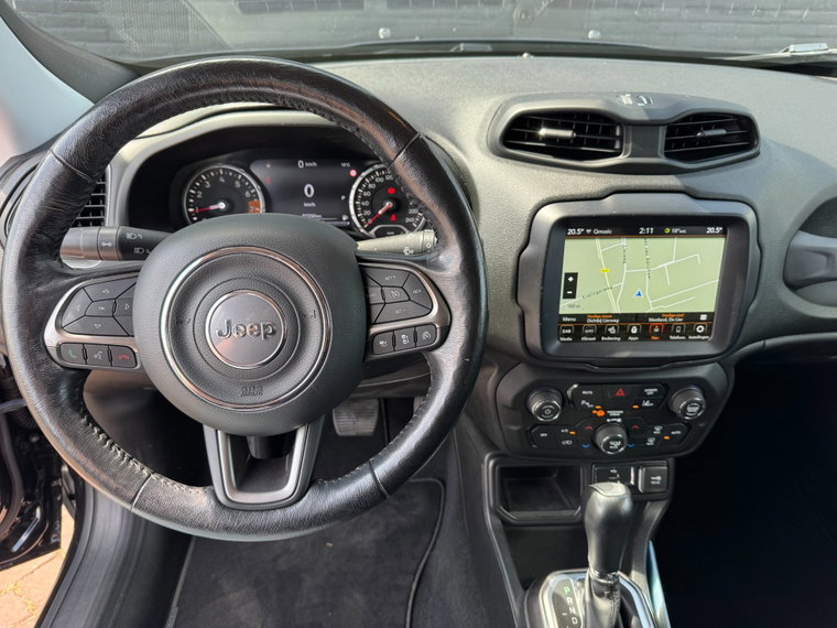 Vehicle Image 32