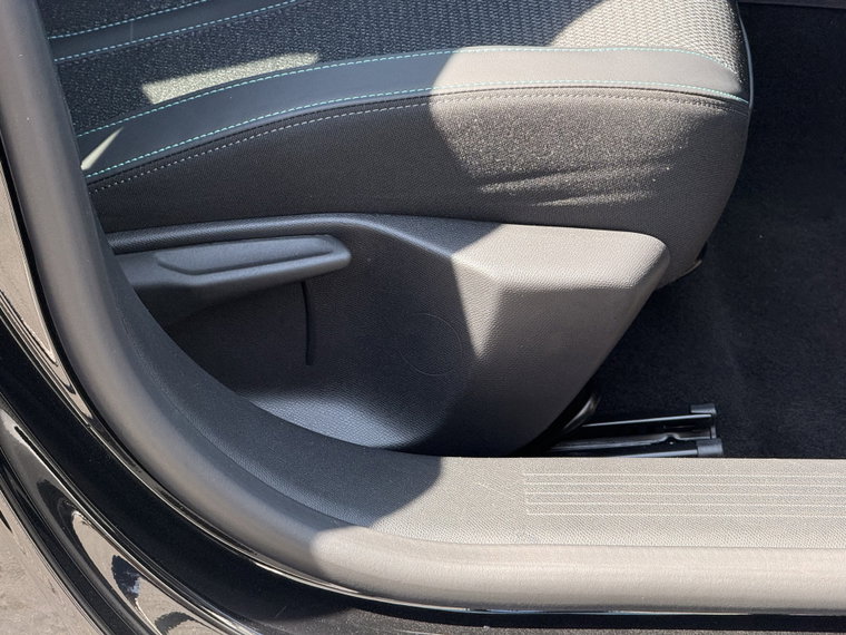 Vehicle Image 39