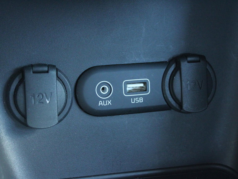 Vehicle Image 24