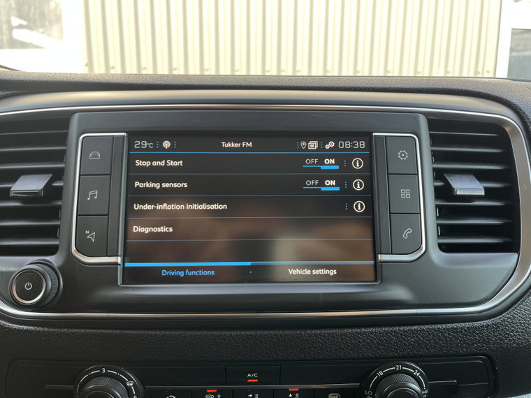 Vehicle Image 35