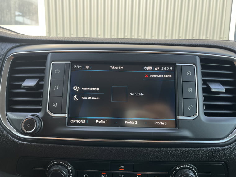 Vehicle Image 36