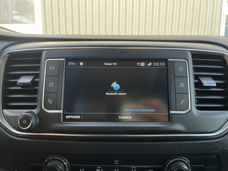 Vehicle Image 38