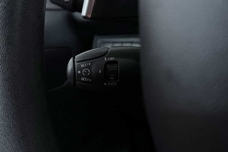 Vehicle Image 24