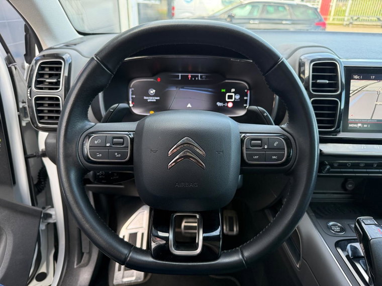 Vehicle Image 17