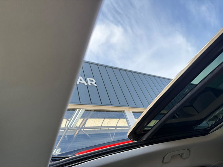 Vehicle Image 39