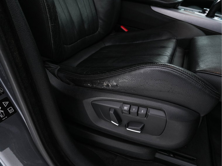 Vehicle Image 38