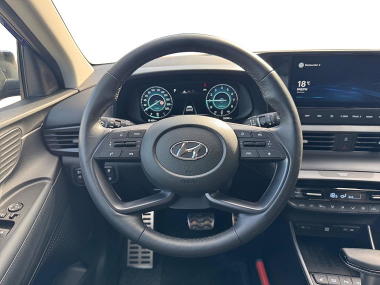 Vehicle Image 22