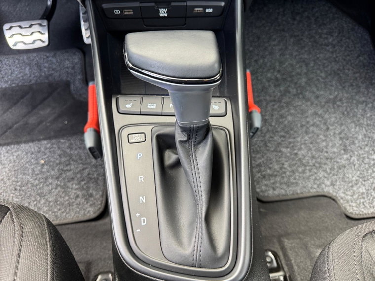 Vehicle Image 26
