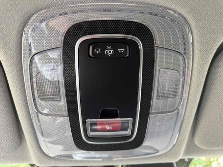 Vehicle Image 36