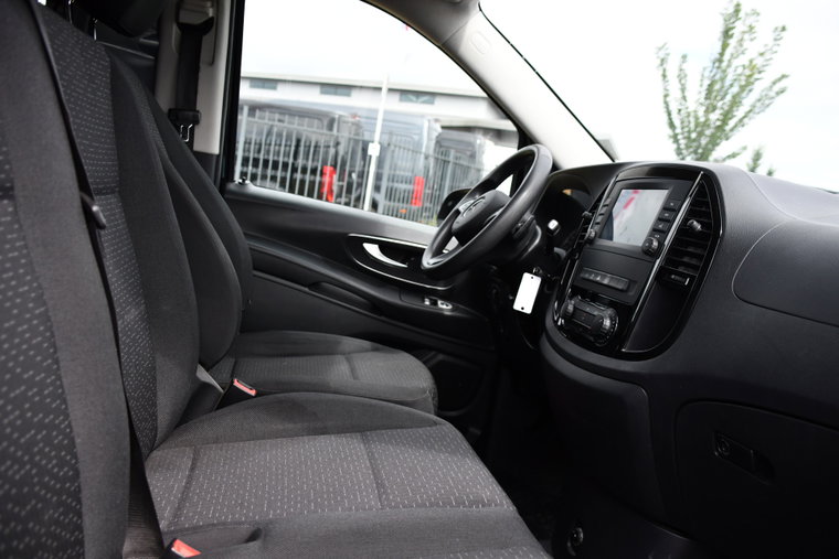 Vehicle Image 26
