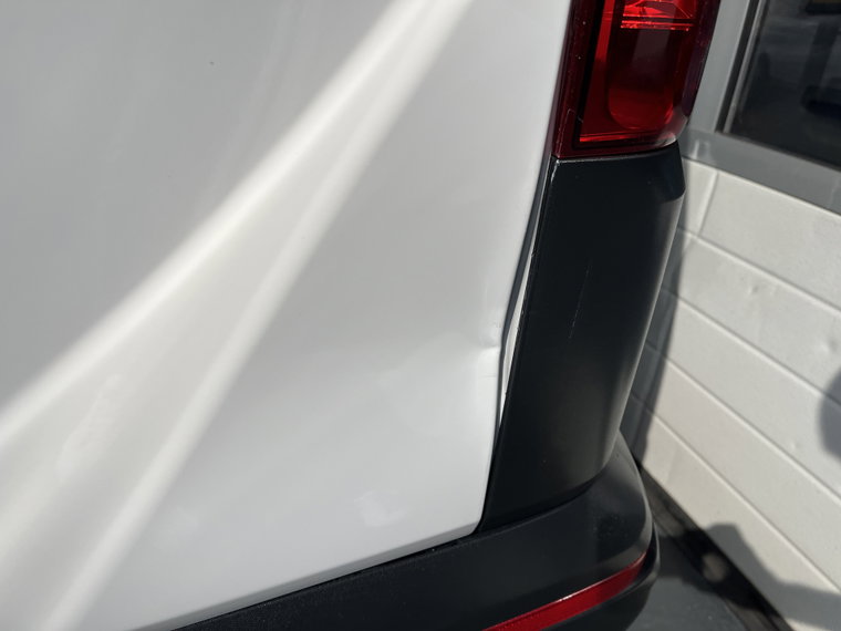 Vehicle Image 37