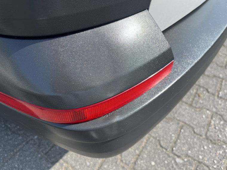 Vehicle Image 39