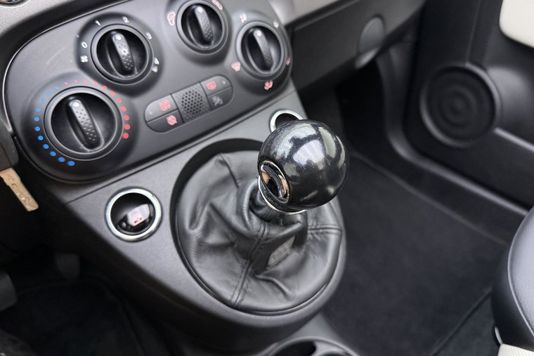 Vehicle Image 22