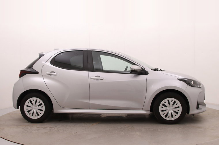 Vehicle Image 8
