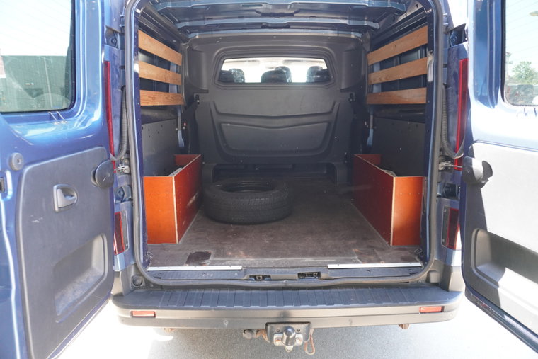 Vehicle Image 7
