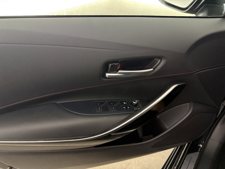Vehicle Image 37
