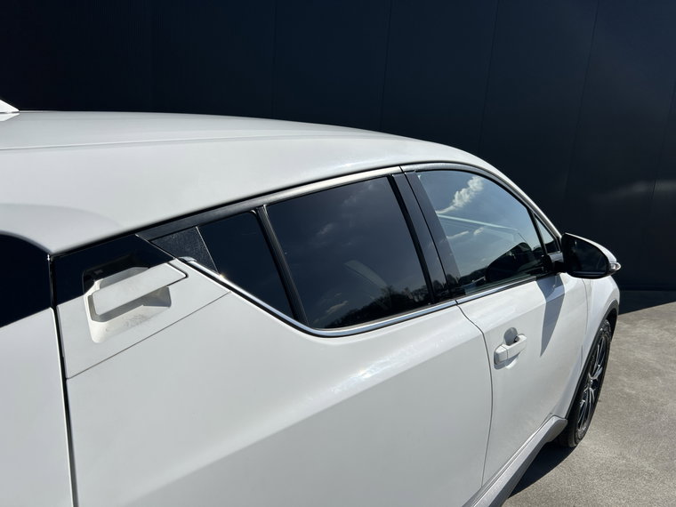 Vehicle Image 23