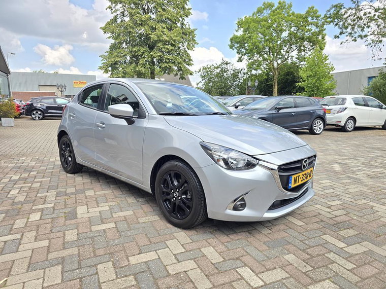 Vehicle Image 35