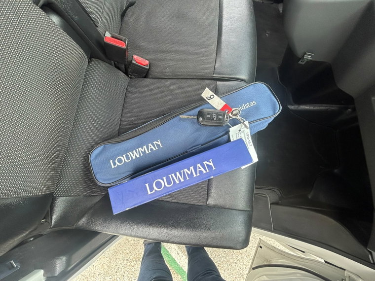 Vehicle Image 11