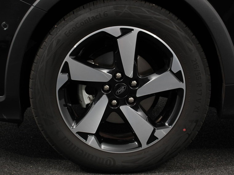 Vehicle Image 29