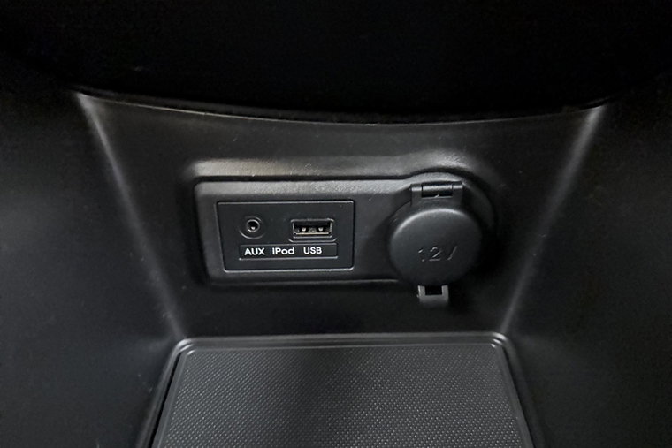 Vehicle Image 24
