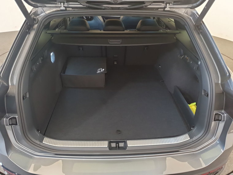 Vehicle Image 28
