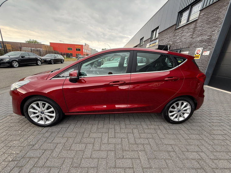 Vehicle Image 15